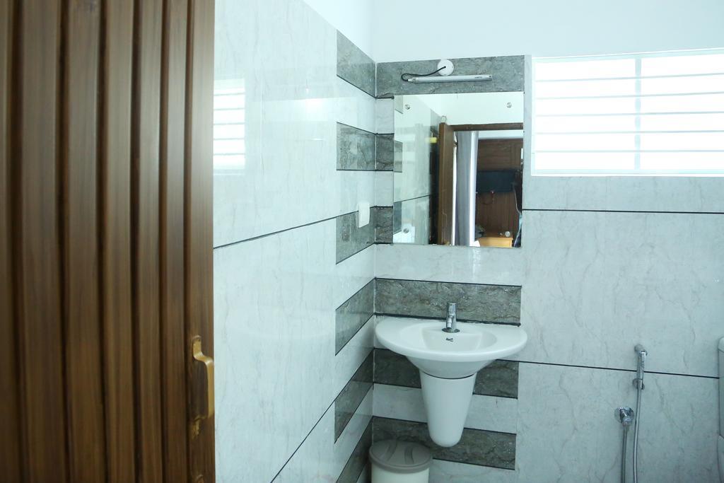 Icon Residency Hotel Kalpetta Exterior photo