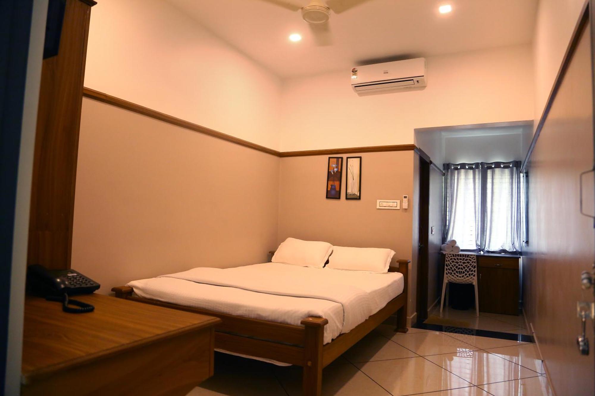 Icon Residency Hotel Kalpetta Exterior photo