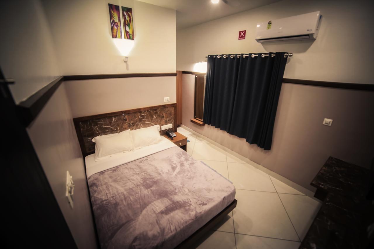 Icon Residency Hotel Kalpetta Exterior photo